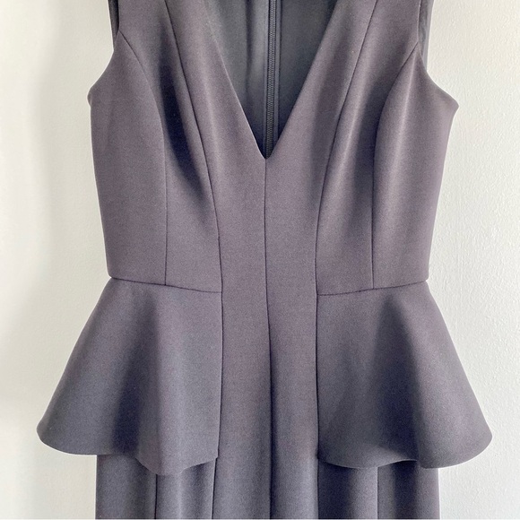 BCBG MaxAzria Elegant Black Deep V-Neckline Sleeveless Peplum Dress - Picture 4 of 8